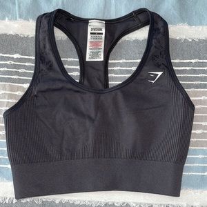 New⭐️Gymshark sports bra racer back small
